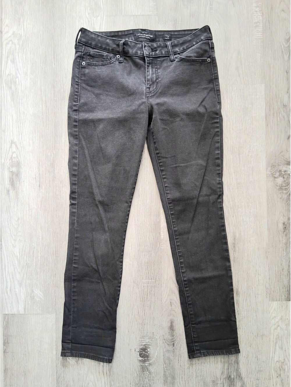 Lucky Brand Lolita Women's Size 8, 29x29 Faded Black Mid-Rise Skinny Jeans